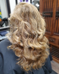 Brazilian Blowout certified